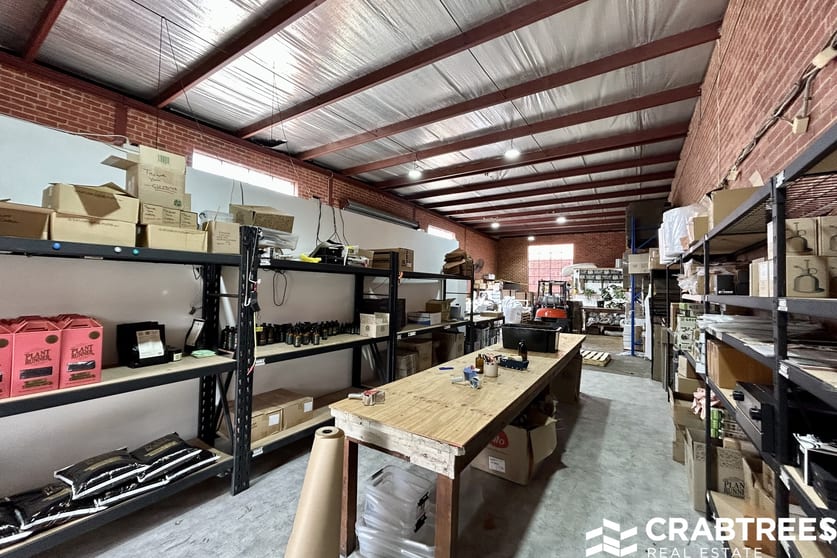 Click to view all images 26 Mills Street Cheltenham VIC 3192 - Image 3