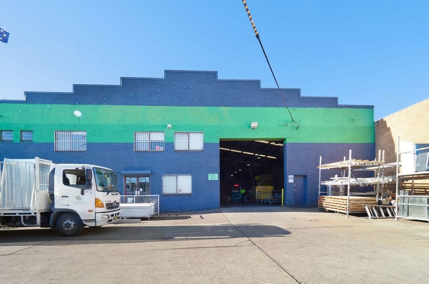 Click to view all images Smithfield NSW 2164 - Image 2