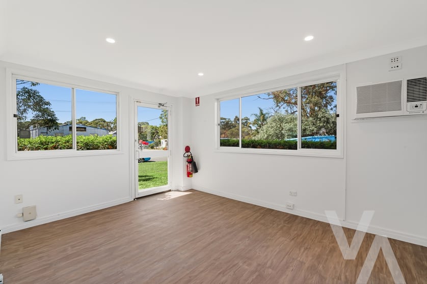 Click to view all images 2/19 Aruma Place Cardiff NSW 2285 - Image 2