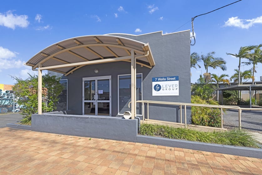 Click to view all images 7 Walla Street Bundaberg South QLD 4670 - Image 2