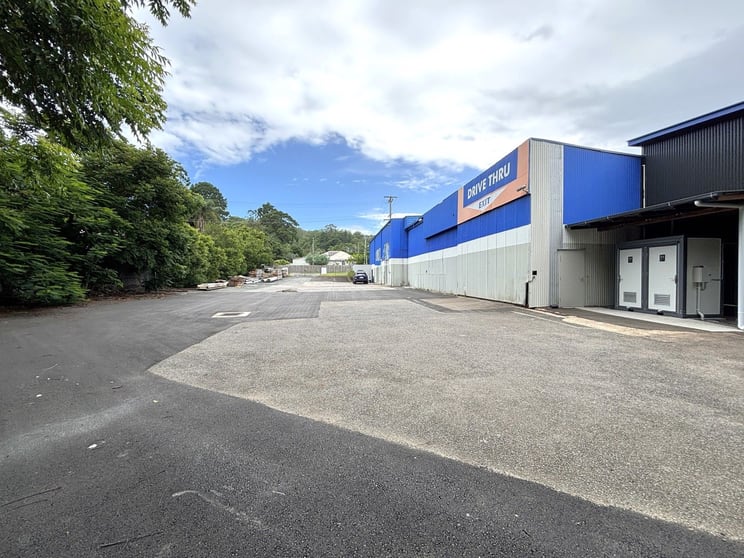 Click to view all images 8B Court Road Nambour QLD 4560 - Image 1