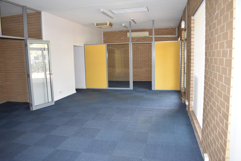 Click to view all images 11-12/169 Clarinda Parkes NSW 2870 - Image 3