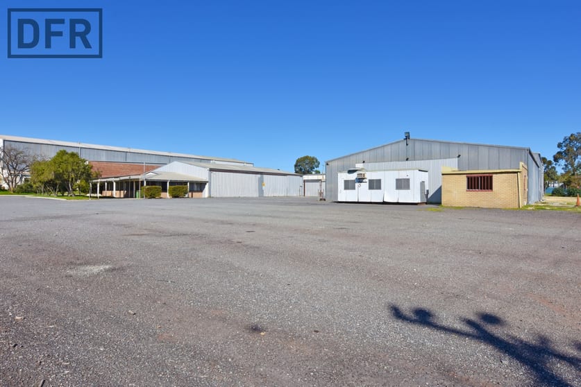 Click to view all images 33 Spencer Street Cockburn Central WA 6164 - Image 1