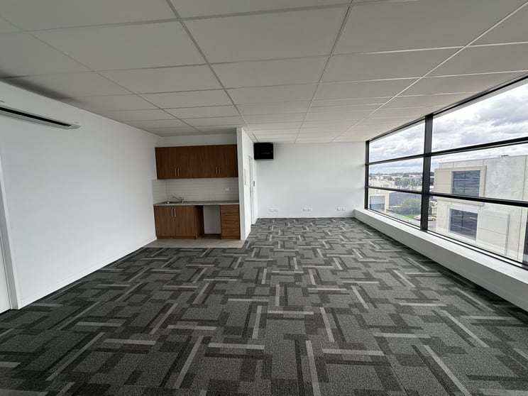 Click to view all images 14/47-60 Maddox Road Williamstown VIC 3016 - Image 2