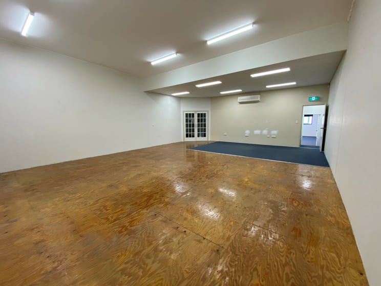 Click to view all images 7a/1-11 Burns Road Heathcote NSW 2233 - Image 2