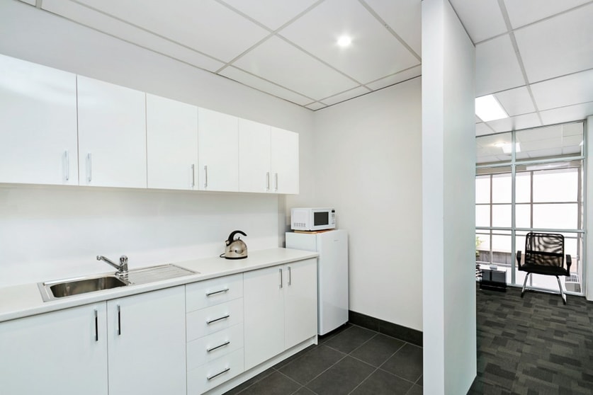 Click to view all images 4B/16 Kearns Crescent Ardross WA 6153 - Image 1