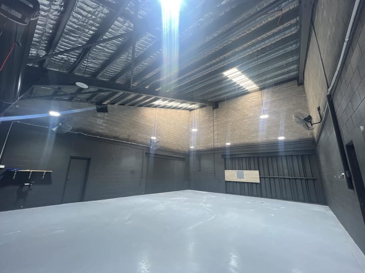 Click to view all images Shed 1A & Office 1/11 Garema Street Cannonvale QLD 4802 - Image 1