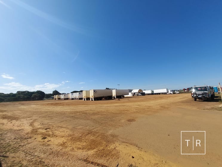 Click to view all images 7/15 Hill Street Chadwick WA 6450 - Image 2