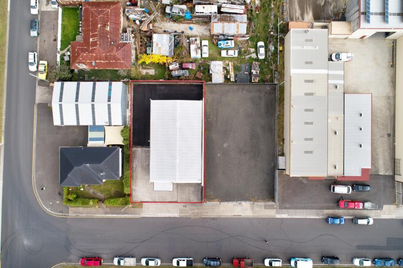 Click to view all images Convenient industrial location/42 Pearl Street Wivenhoe TAS 7320 - Image 2