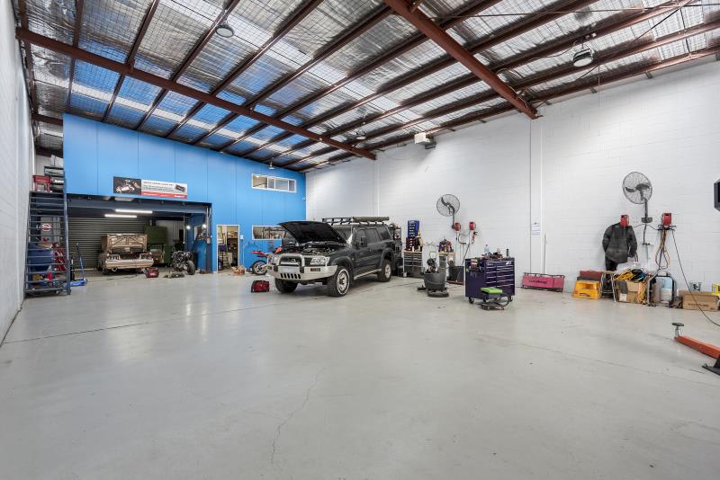 Click to view all images 384A Thompson Road/384A Thompson Road North Geelong VIC 3215 - Image 3