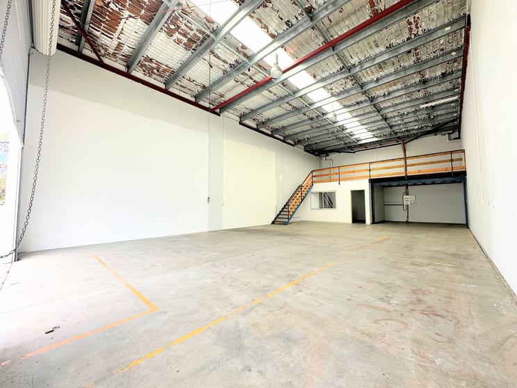 2/39-41 Dover Drive Burleigh Heads QLD 4220 - Image 2