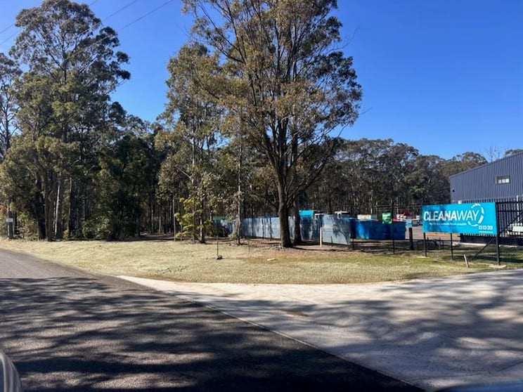 Click to view all images 109 The Links. Road South Nowra NSW 2541 - Image 3