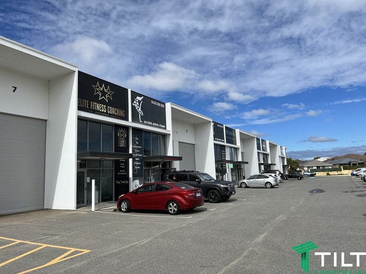 Click to view all images 7/2 Amesbury Loop Butler WA 6036 - Image 2
