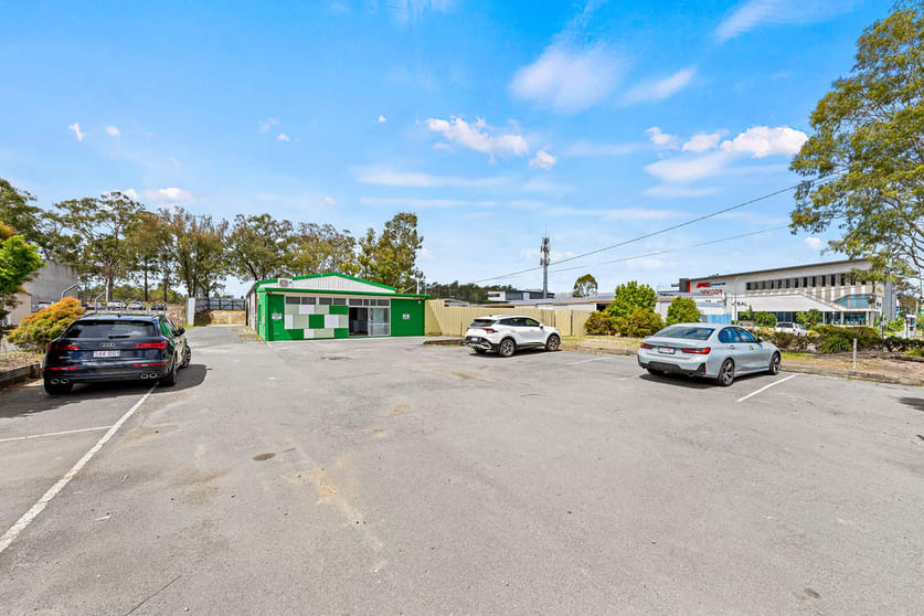 Click to view all images 470 Warwick Road Yamanto QLD 4305 - Image 2