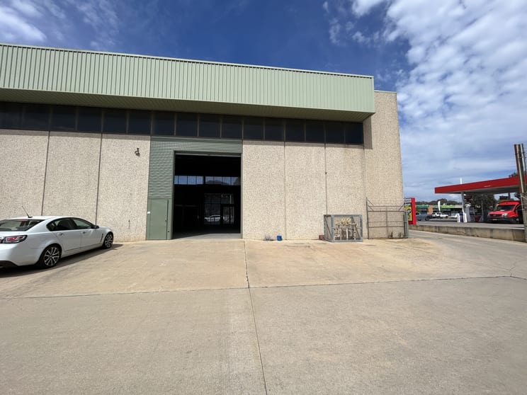 Click to view all images 1/110 Lysaght Street Mitchell ACT 2911 - Image 2
