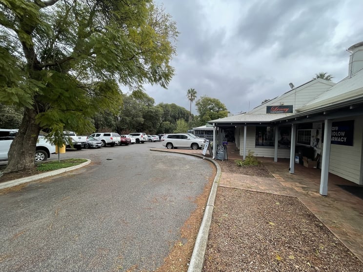 Click to view all images Suite 2/2 Memorial Avenue Chidlow WA 6556 - Image 3