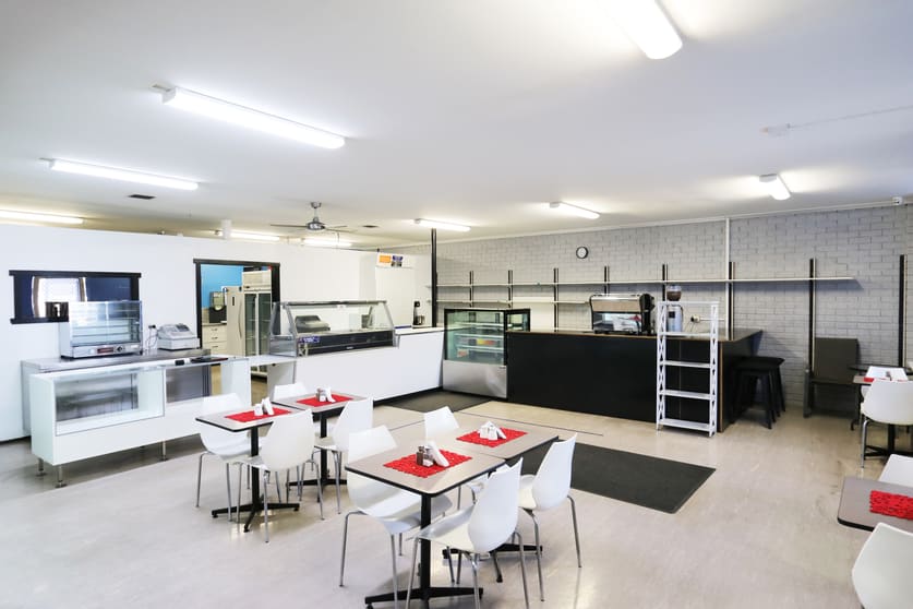 Click to view all images 2/307 Invermay Road Mowbray TAS 7248 - Image 3