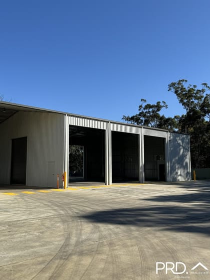 Click to view all images Shed 3/24 Iindah Road Tinana QLD 4650 - Image 2
