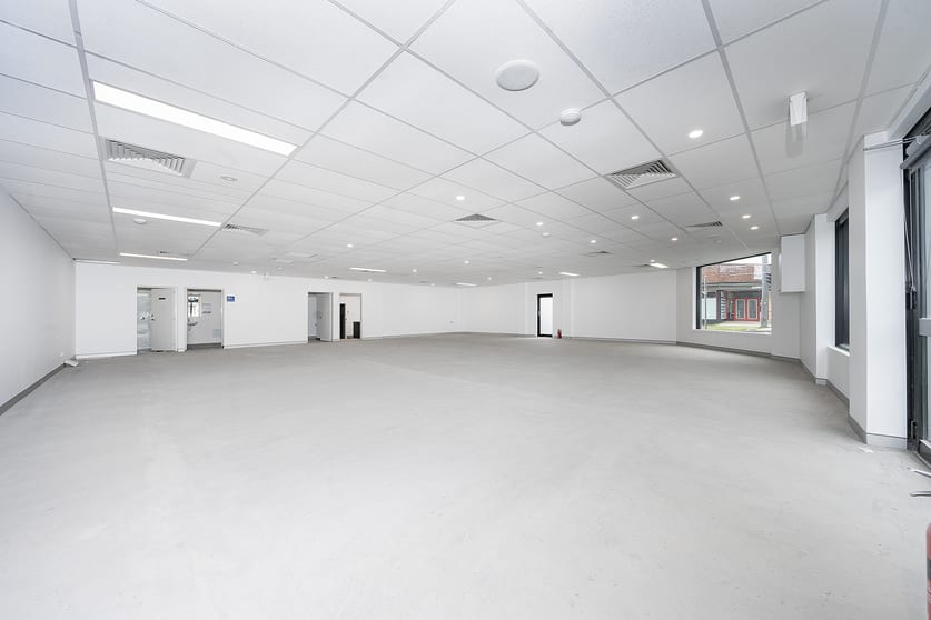 Click to view all images 40 Princes Highway Fairy Meadow NSW 2519 - Image 2