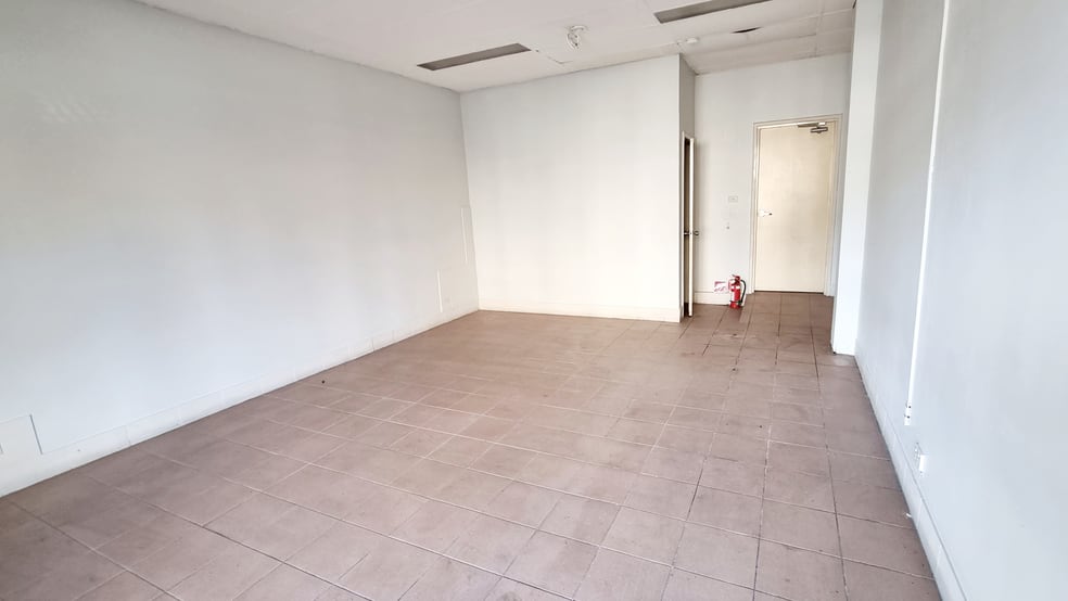 Click to view all images Ground/569 - 571 Elizabeth Street Redfern NSW 2016 - Image 3