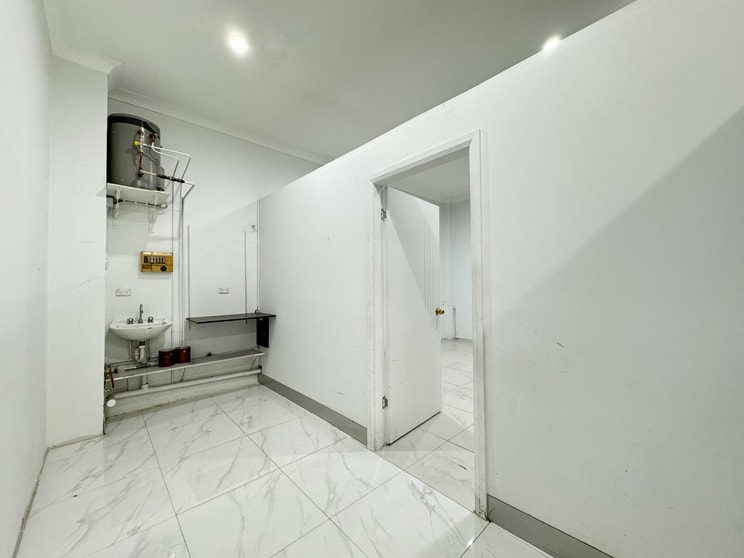 2-3/372 Chapel Road Bankstown NSW 2200 - Image 3