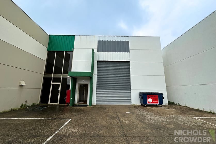 Click to view all images 8A Frankston Gardens Drive Carrum Downs VIC 3201 - Image 1