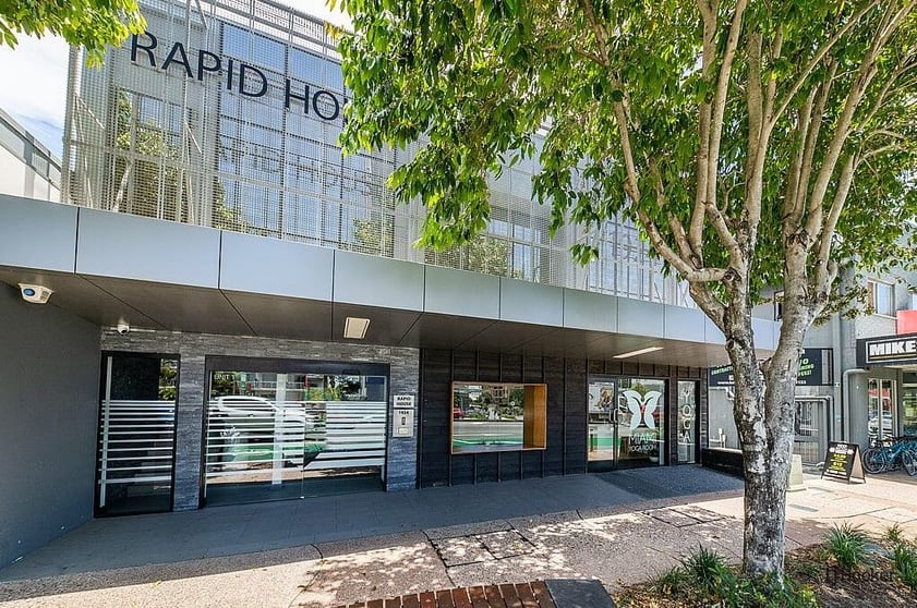 Click to view all images 1924 Gold Coast Highway Miami QLD 4220 - Image 1