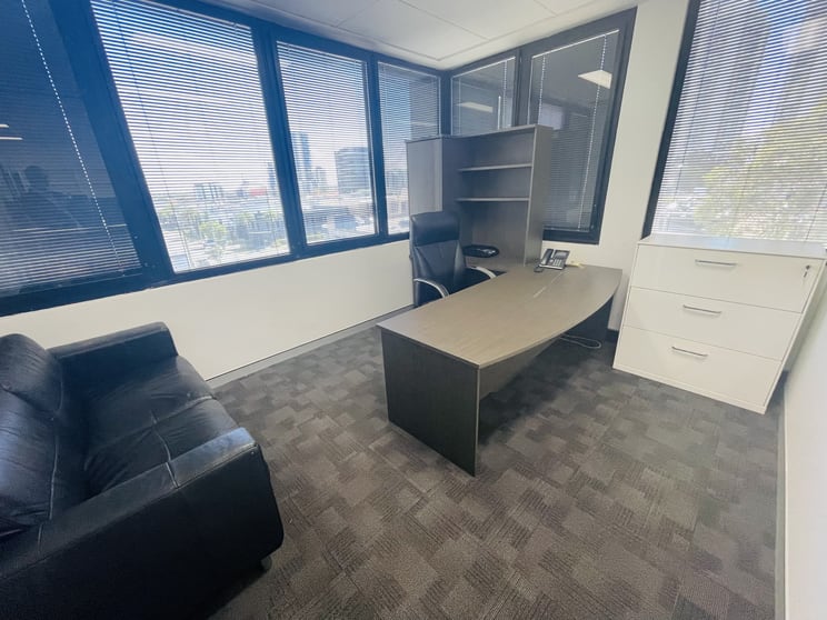 Click to view all images 5/52 Davenport Street Southport QLD 4215 - Image 3