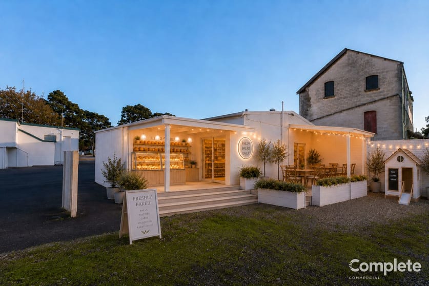 Click to view all images 2/28B MARGARET STREET Mount Gambier SA 5290 - Image 1