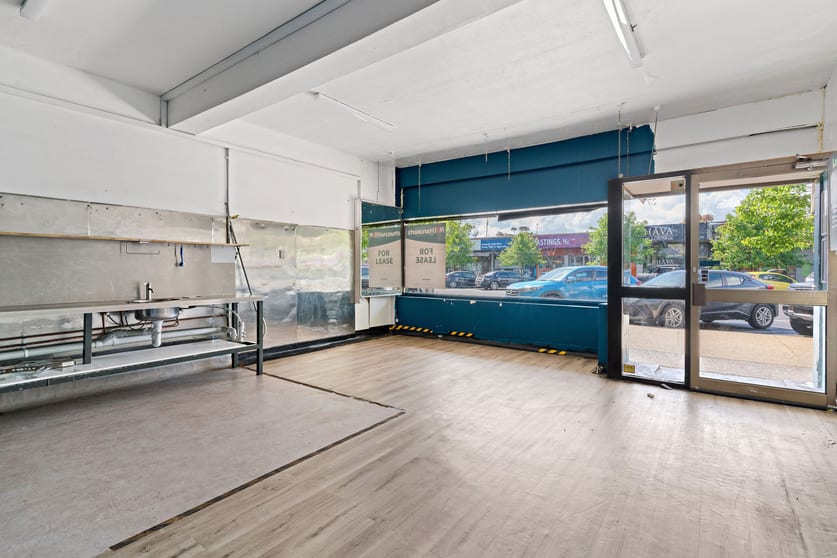 Click to view all images 37 High Street Hastings VIC 3915 - Image 2