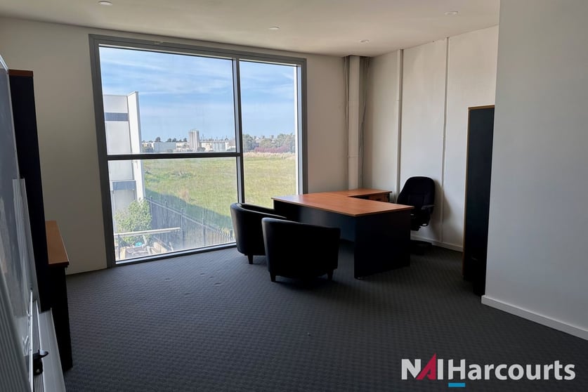 Click to view all images 11/43 Scanlon Drive Epping VIC 3076 - Image 3
