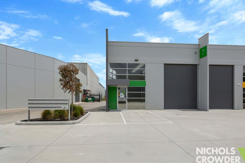 Click to view all images 7/47 Wangara Road Cheltenham VIC 3192 - Image 2