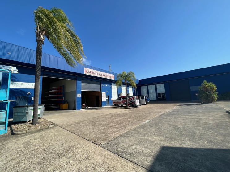 Click to view all images 17b & 18/9-11 Lawrence Drive Nerang QLD 4211 - Image 1
