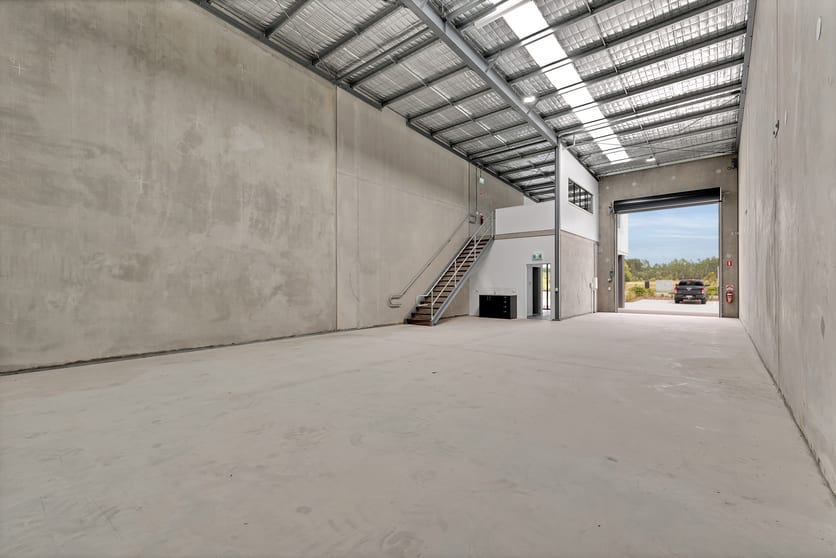 Click to view all images 2/19-21 Packer Road Baringa QLD 4551 - Image 2