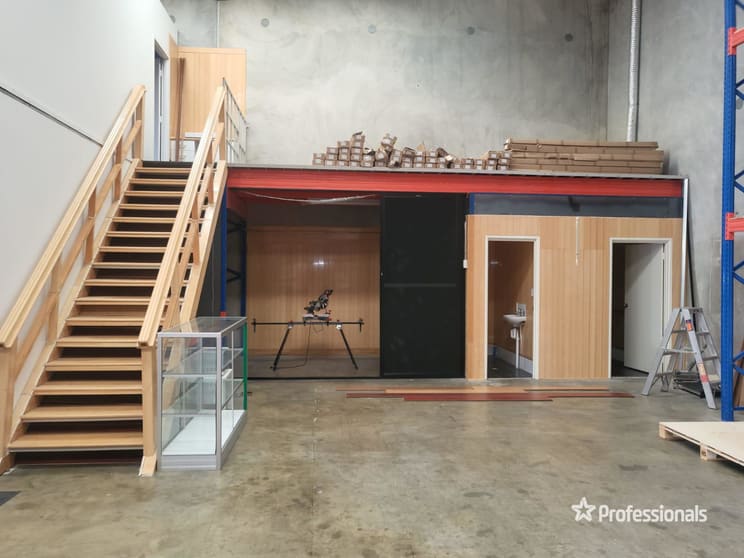 Click to view all images 4/83 Truganina Road Malaga WA 6090 - Image 3
