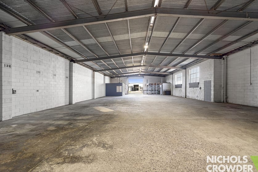 Click to view all images 9 Avlona Street Mordialloc VIC 3195 - Image 3