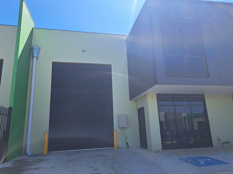 2/1 Telley Street Ravenhall VIC 3023 - Image 2