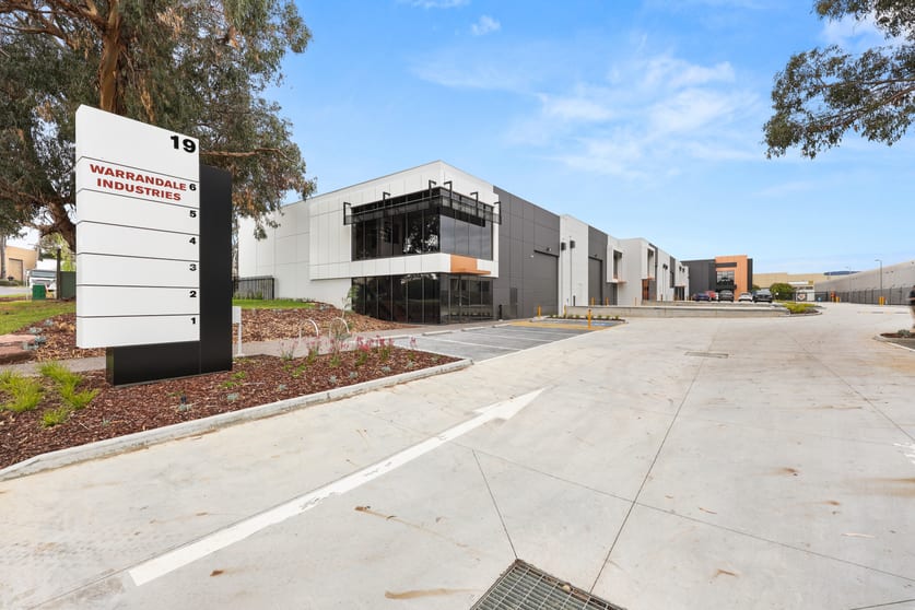 Click to view all images 3/19 Koornang Road Scoresby VIC 3179 - Image 3
