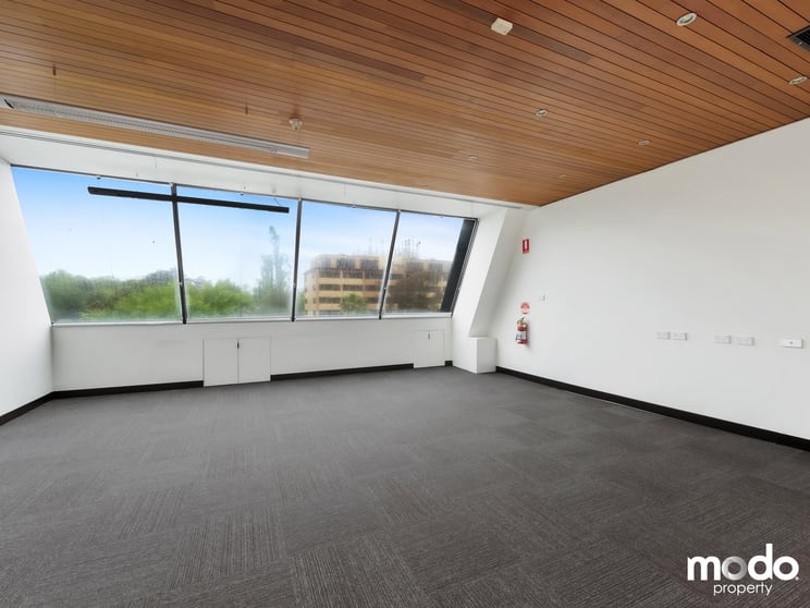 Click to view all images 510/89-93 High Street Kew VIC 3101 - Image 3