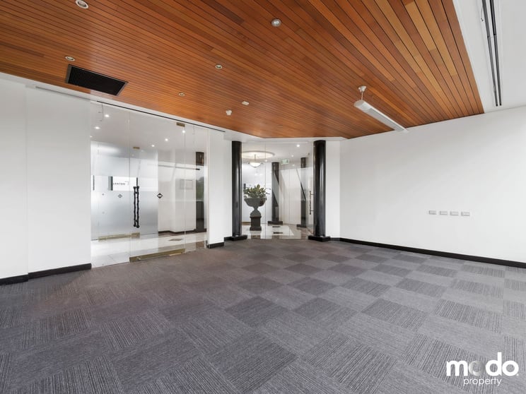 Click to view all images 510/89-93 High Street Kew VIC 3101 - Image 2