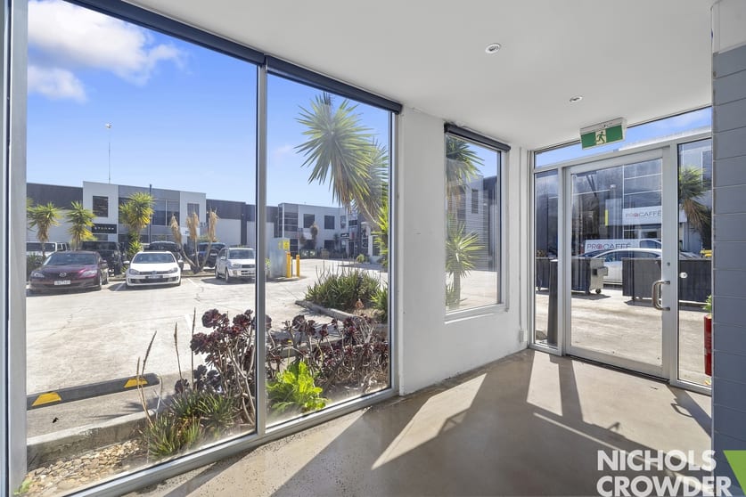 Click to view all images 12/150 Chesterville Road Cheltenham VIC 3192 - Image 3