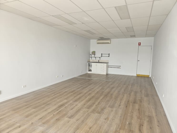 Click to view all images 167 Eighth Street Mildura VIC 3500 - Image 3