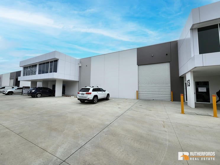Click to view all images 12/45 Bunnett Street Sunshine North VIC 3020 - Image 1