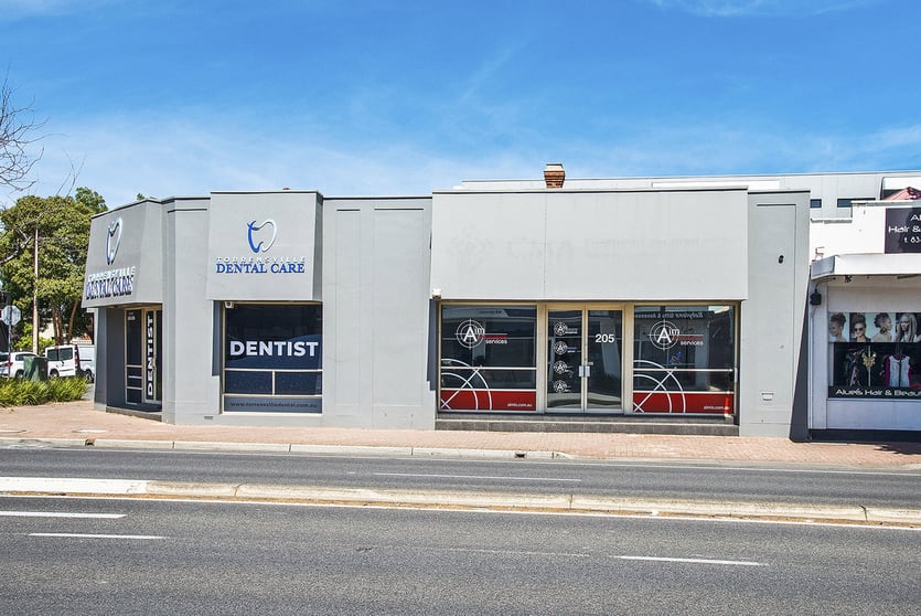 Click to view all images Unit 1, 203-205 Henley Beach Road Torrensville SA 5031 - Image 2