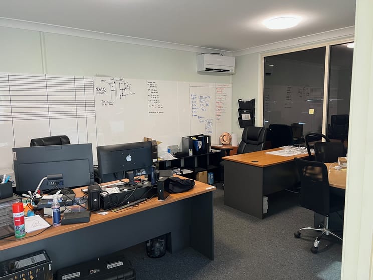 Click to view all images 3/1440 New Cleveland Road Capalaba QLD 4157 - Image 2