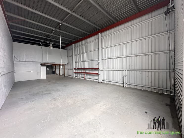 Click to view all images 1/11 Leanne Cres Lawnton QLD 4501 - Image 2