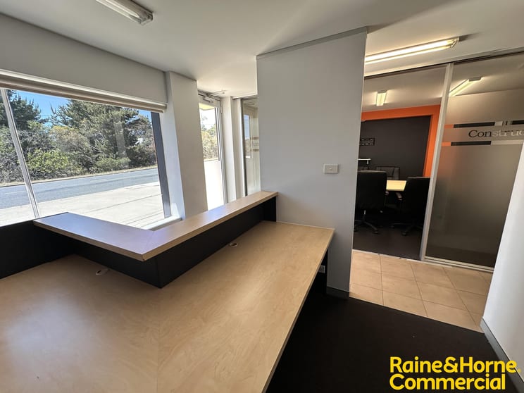 Click to view all images 1/18 Whyalla Street Fyshwick ACT 2609 - Image 1