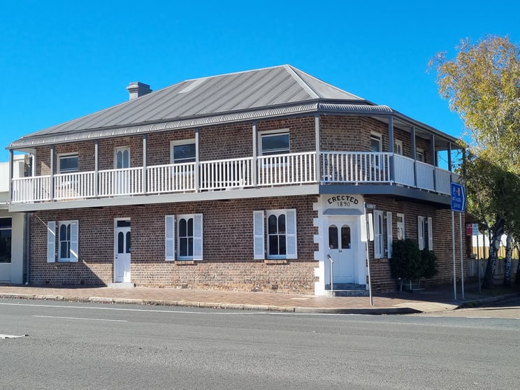 Click to view all images 84 Main Street Mittagong NSW 2575 - Image 1