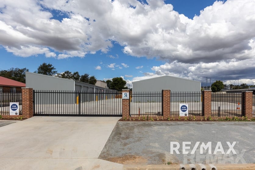Click to view all images 52 Boundary Street Junee NSW 2663 - Image 1