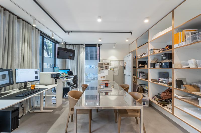 Click to view all images 4 Mansard Lane Collingwood VIC 3066 - Image 2